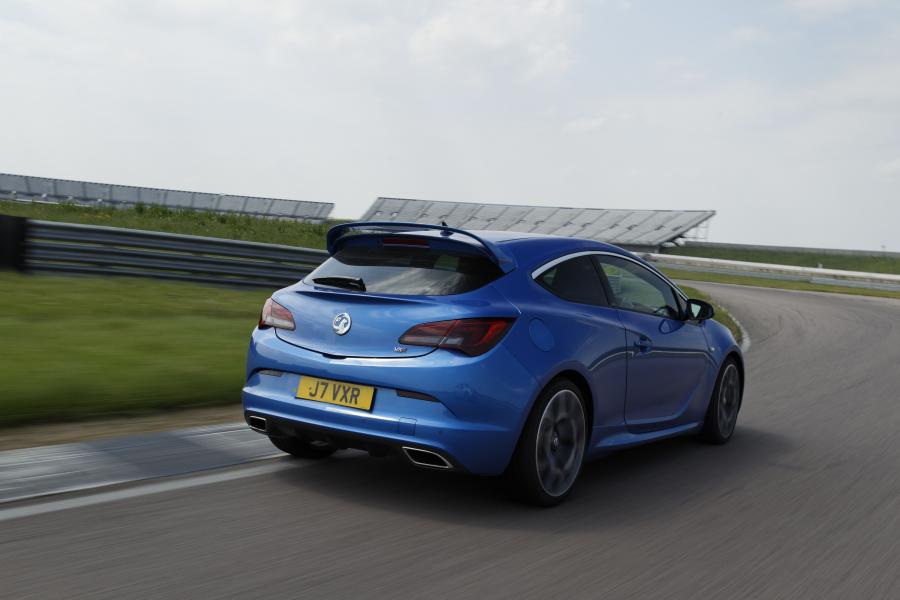  Vauxhall Astra VXR 2012 года  (фото 86 из 274)